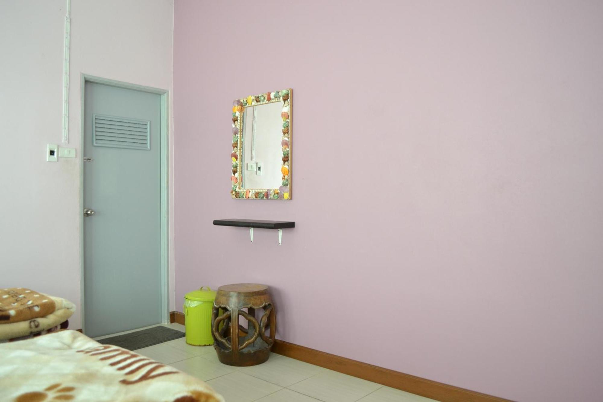 Benjaporn Bungalow Szicsang-sziget Szoba fotó
