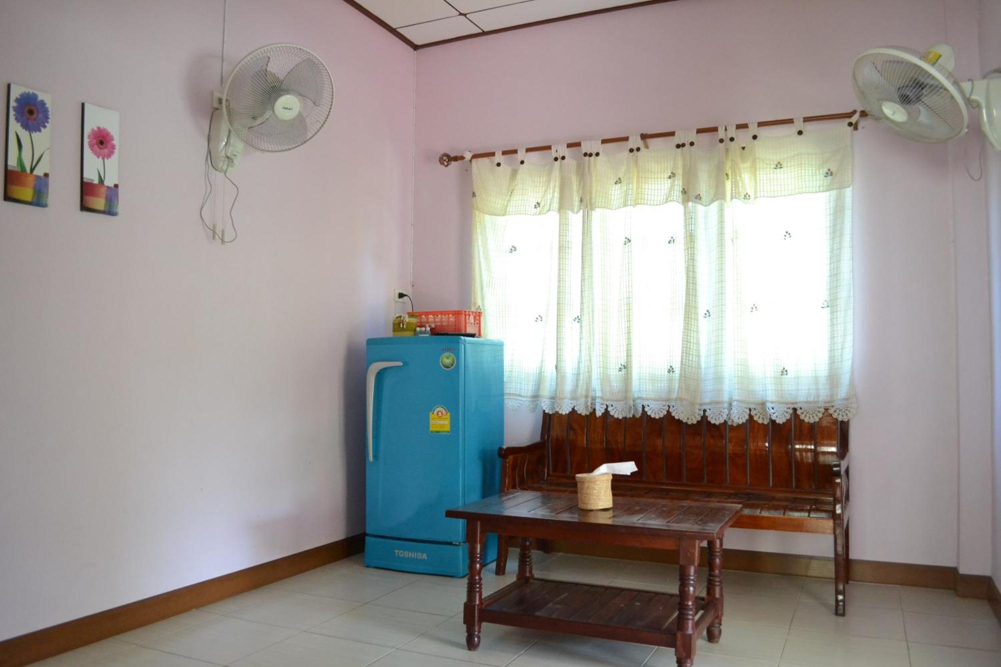 Benjaporn Bungalow Szicsang-sziget Szoba fotó