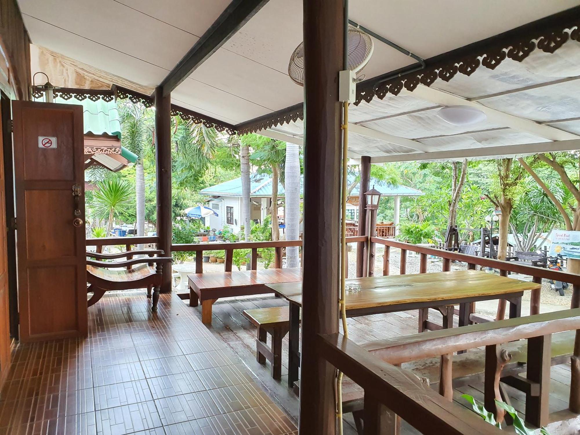 Benjaporn Bungalow Szicsang-sziget Szoba fotó